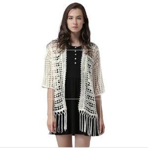 Cato Crochet shrug open front off white with Tassels fringes size Medium New